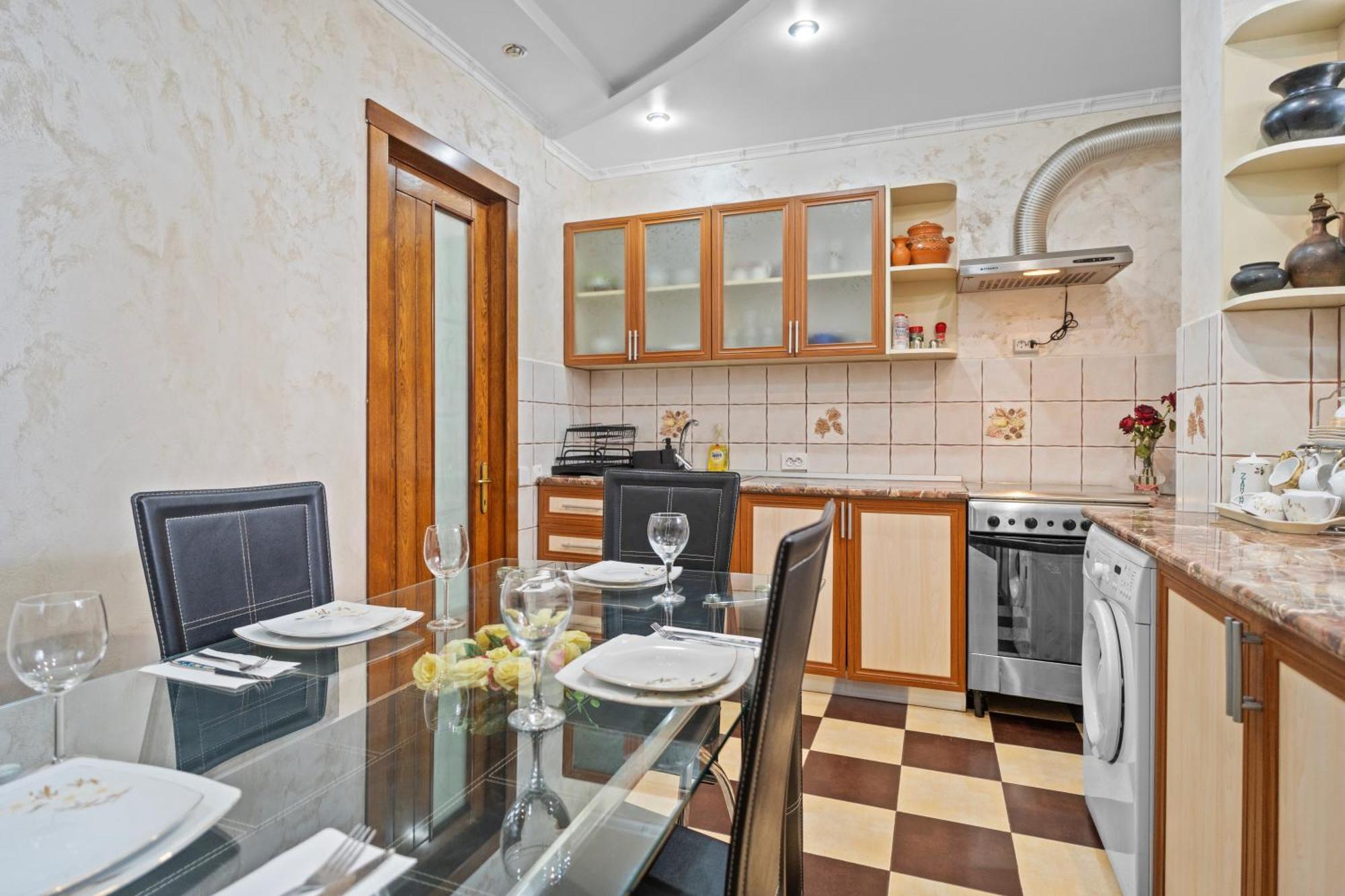Luxurious Villa With Lush Garden And Huge Terrace Near Herastrau Park Boekarest Buitenkant foto