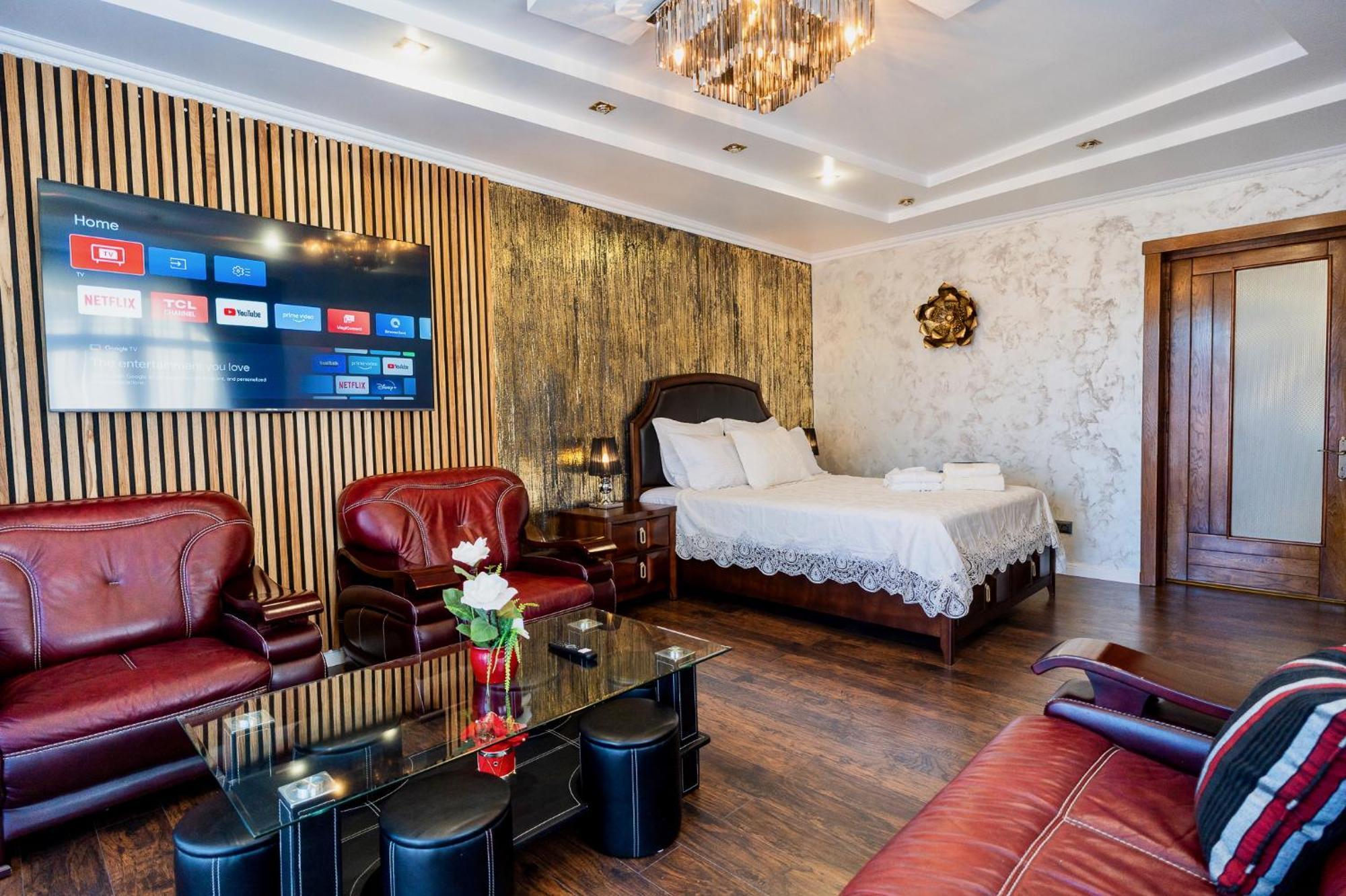 Luxurious Villa With Lush Garden And Huge Terrace Near Herastrau Park Boekarest Buitenkant foto